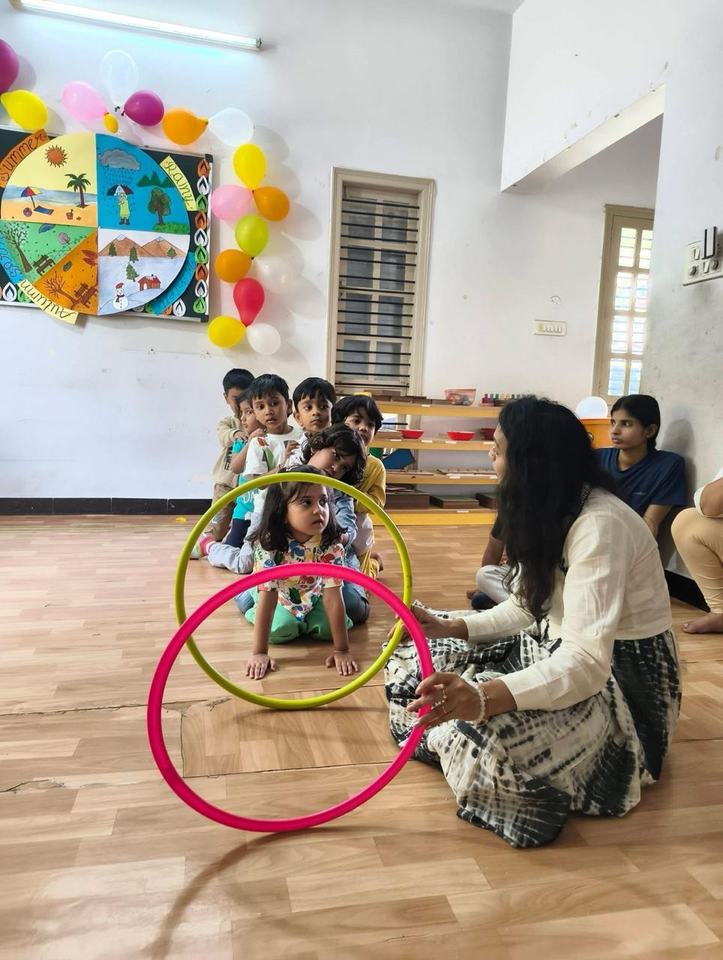 Hoop crawling activity