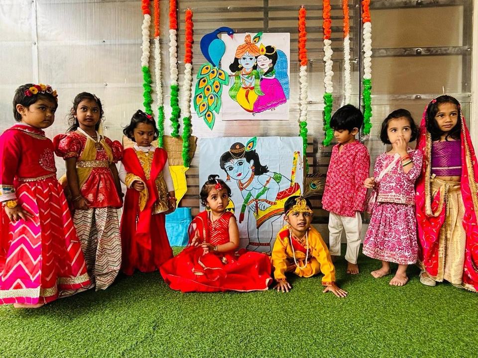 Children dressed as Radha and Krishna